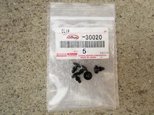 80 - 83 TOYOTA COROLLA DOOR RUBBER WEATHERTRIP CLIPS QTY 5 OEM BRAND NEW