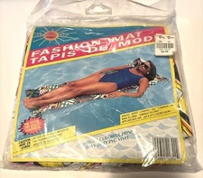 Vintage RARE Floatie 60” x 27” ( 152CM x 68CM ) By Summer set