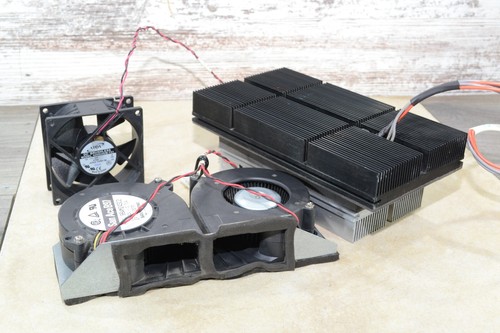 Laird AA-060-24-TRIT-00 ICS-4000 Heat Sink Exchanger 24v With Fans