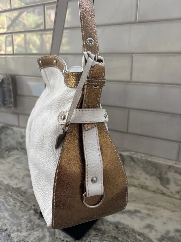 Nuovedive Italian Leather LRG Hobo Shoulder Tote Bag White Gold Reversible Strap - Image 3 of 4