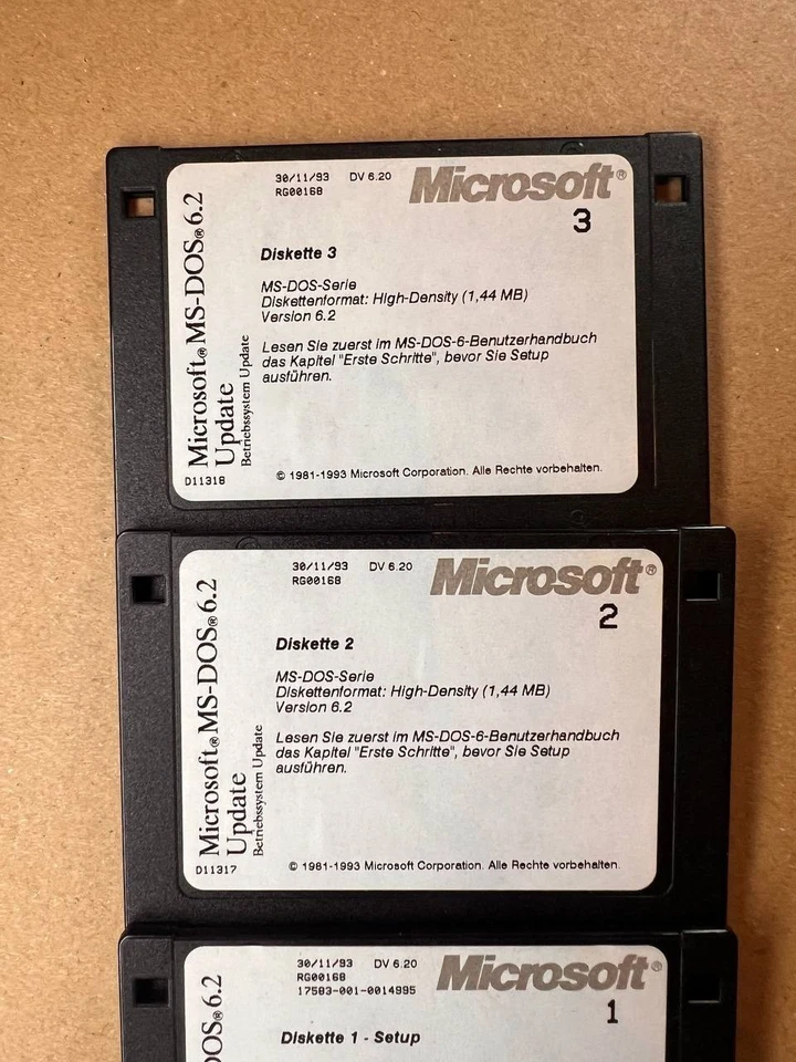 Microsoft MS-DOS 6.22 floppy disk originali 2 set 6 pezzi 1,44 MB - Immagine 2 di 4
