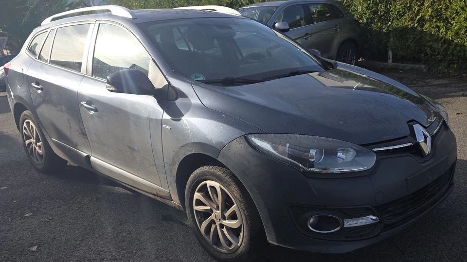 Renault Megane Grandtour TÜV Neu bis 10.2027 - Bild 3 von 4