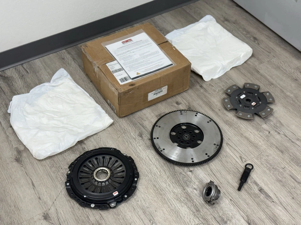 KIT EMBRAGUE DE COMPETICIÓN Y VOLANTE LIGERO PARA SUBARU WRX STAGE 4 2006-2017 Foto 3 de 4
