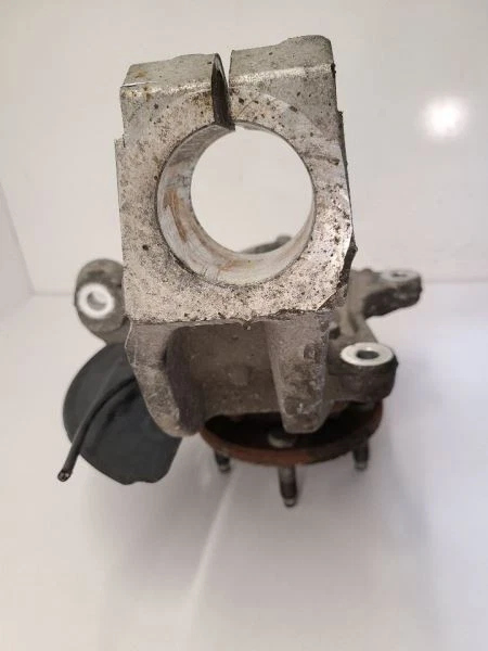 05-07 FORD QUINIENTOS pasajero delantero derecho husillo nudillo  Foto 3 de 4