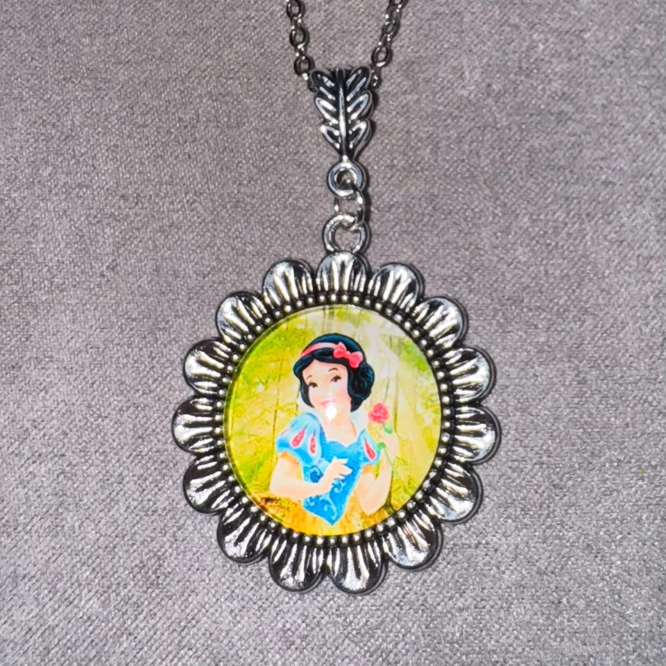SNOW WHITE 17” Silver Necklace & Handmade Cabochon Pendant Jewelry Gift✨NEW - Image 2 of 4