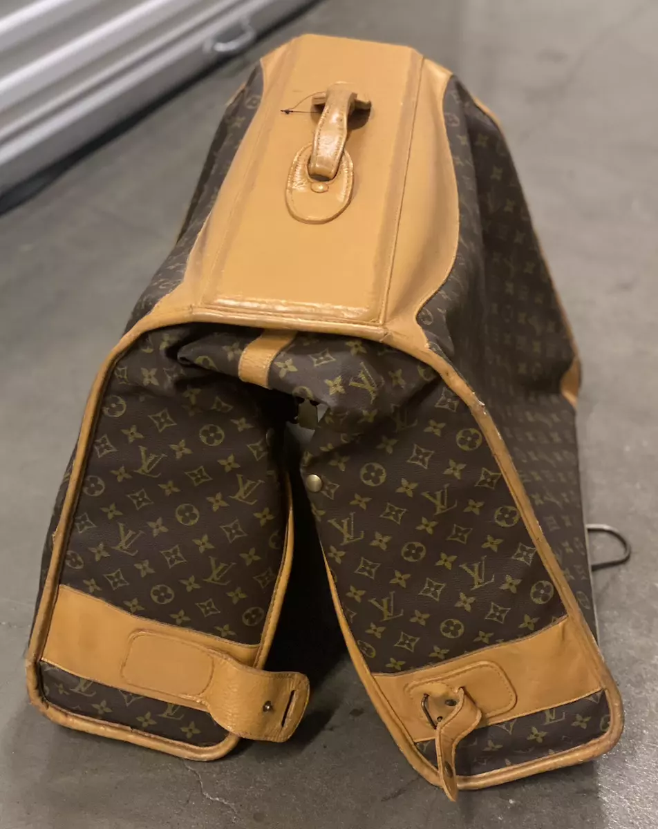 Sold at Auction: 1970S LOUIS VUITTON MONOGRAM FOLDING GARMENT BAG