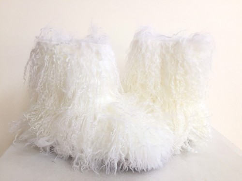 UGG CLASSIC FLUFF MOMMA MONGOLIAN WHITE 