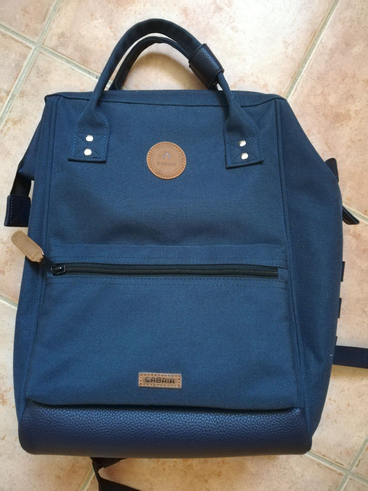 Sac à dos de ville mixte CABAIA haut de gamme avec finitions robustes