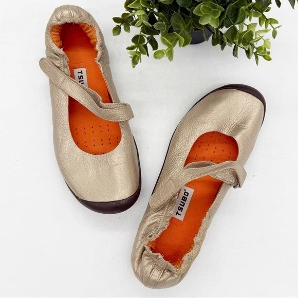 Mocasines cómodos Mary Jane de cuero dorado Tsubo talla 8,5 acolchados artísticos al aire libre Foto 3 de 4
