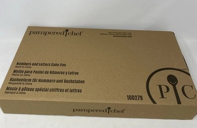 Pampered Chef NUMBERS AND LETTERS CAKE PAN #100279 9x13 Metal Turquoise NIB/NEW!