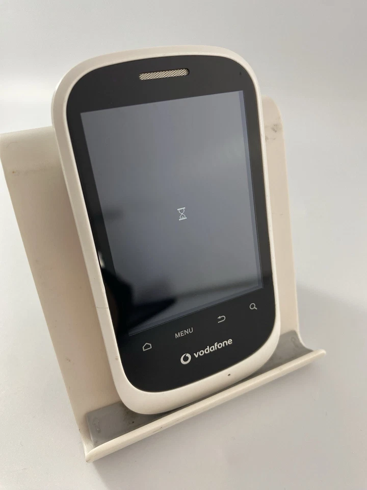 Vodafone 858 Smart White Vodafone Network 150MB 2.8" 2MP Android Smartphone - Image 2 of 4