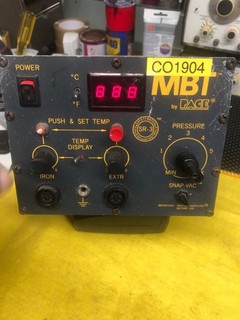 pace solder station power on tested only for spares or repair