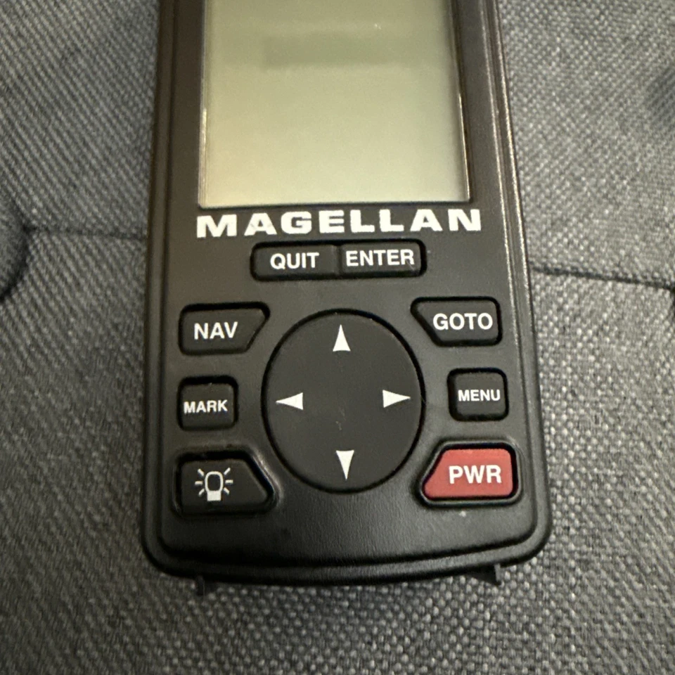 Magellan GPS 315 Good Condition 🌎🌍🌏🌲🍃🌱🌳 - Image 4 of 4