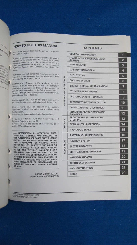 Honda 1999 CBR1100XX 'Blackbird' NEW Original Factory Service Manual F439 - Imagem 2 de 4