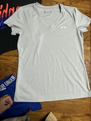Under Armour & Adidas Lot Of 23 Women’s Short Sleeve T-Shirt Sizes M & S A49 - Picture 8 of 11
