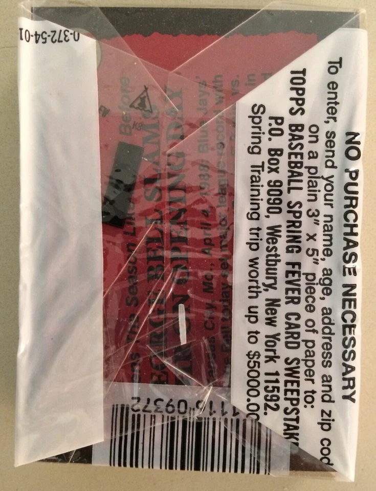 Paquete de violonchelo Topps 1989 Paul Assenmacher Braves (top) George Bell Blue Jays (atrás) Foto 2 de 2