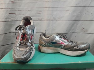 brooks ghost 8 womens size 9