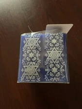 Judaica Hanukkah short box shaped candle blue/silver column patterns NEW 