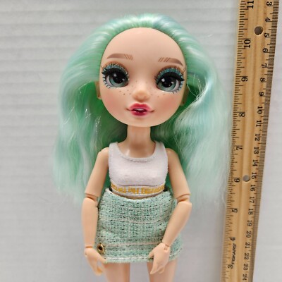 Rainbow High DAPHNE MINTON Mint Green Doll + Top Skirt Outfit - Articulated