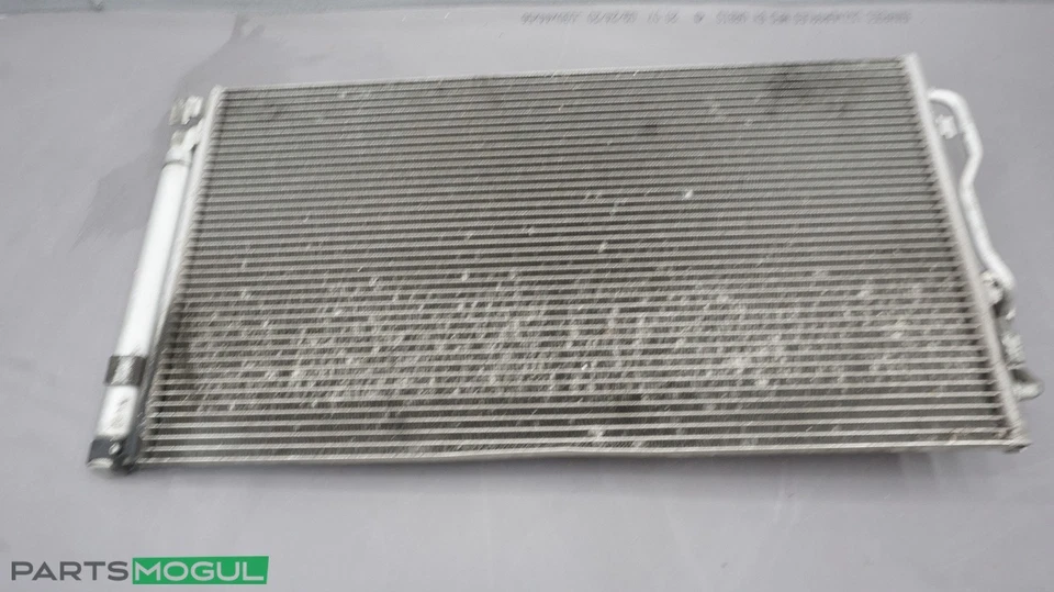 Radiador condensador aire acondicionado aire acondicionado BMW i3 2014-2017 01AAC005803 OEM Foto 2 de 4