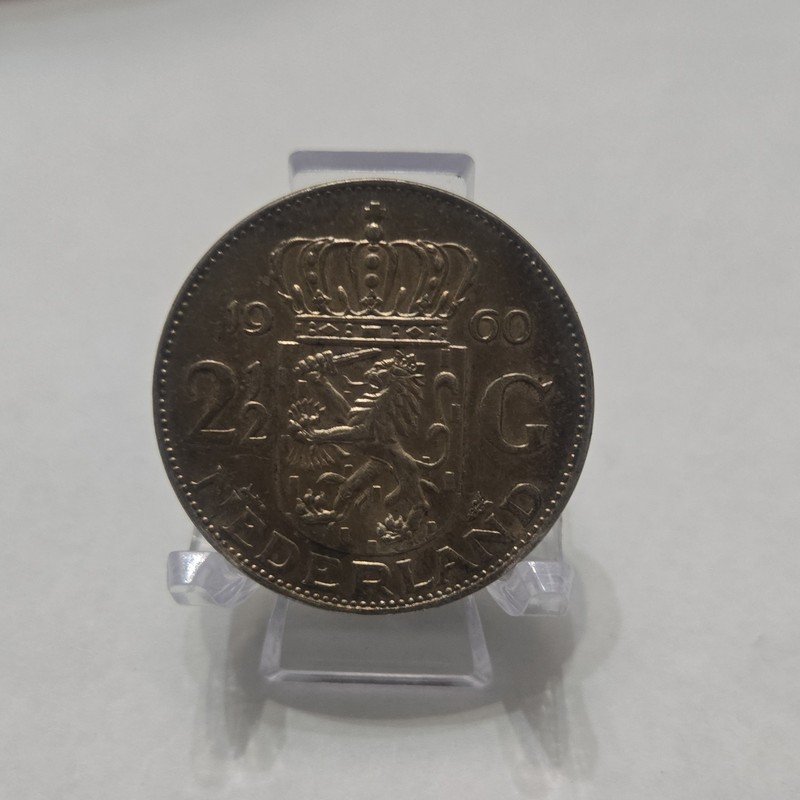 1966 Netherlands Silver 2 1/2 Gulden  Over 10 Grams of Silver! 