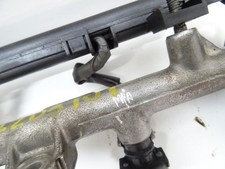 EINSPRITZDÜSEN DÜSENSTOCK INJECTION RAIL Honda Civic (MA) 16620P72010