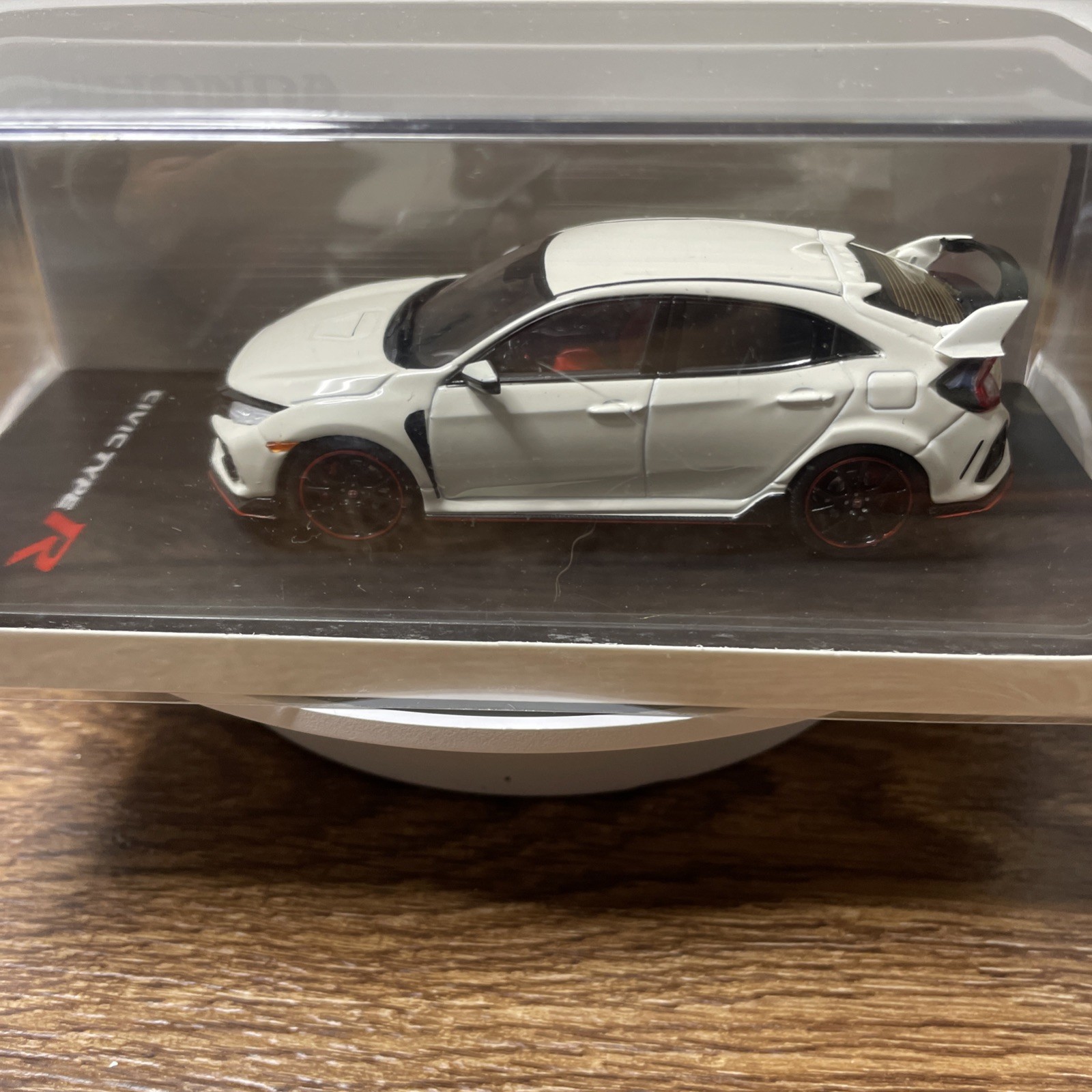 1/43  TSM MODEL HONDA CIVIC TYPE R FK8 WHITE 655588