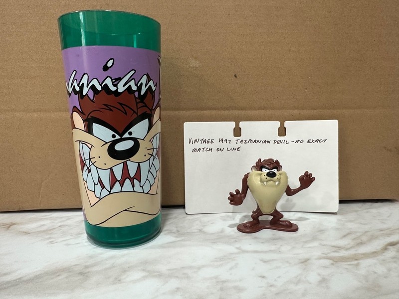 Tasmanian Devil Plastic Tumbler and Figurine Vintage from Dad's Estate
