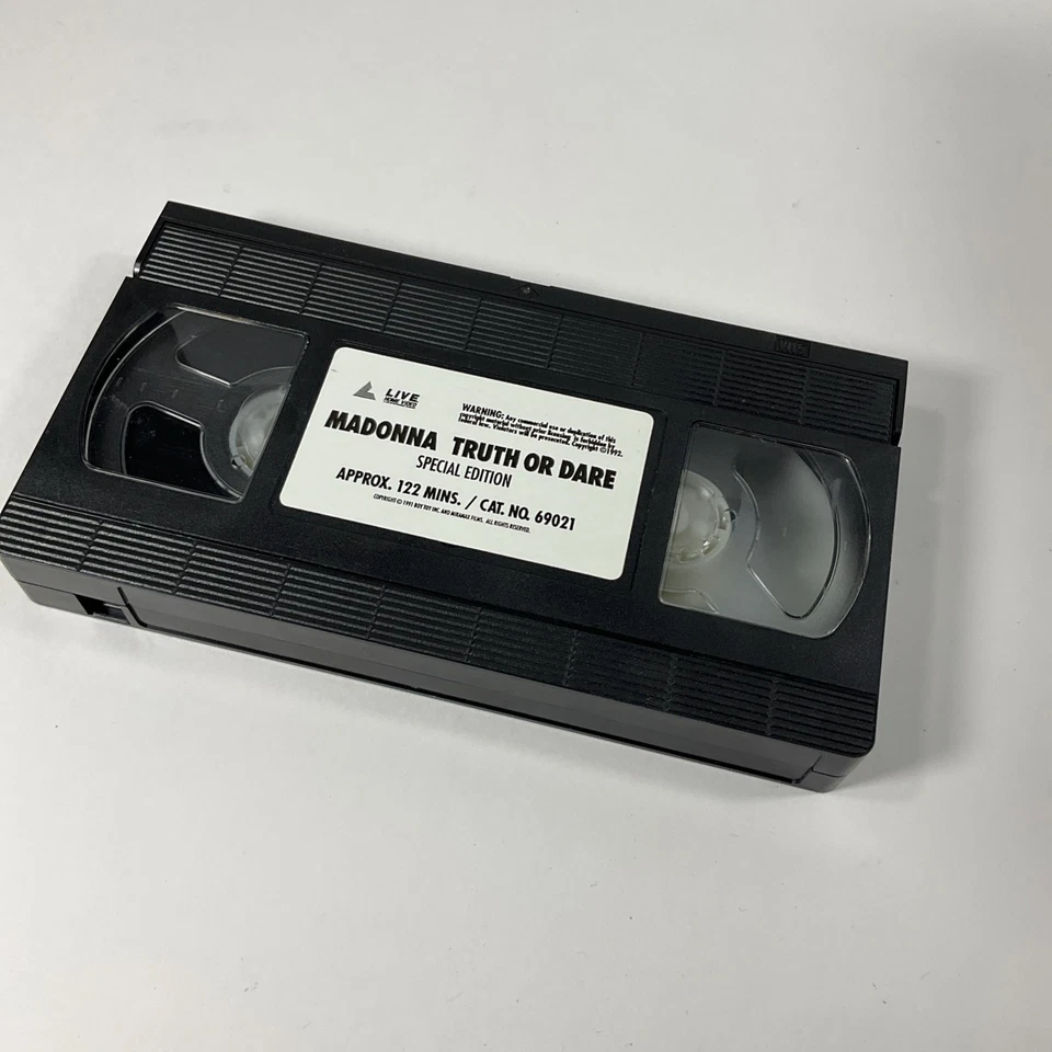 Madonna: Truth or Dare VHS (1991) – Music Documentary 012236902133 - Image 3 of 4