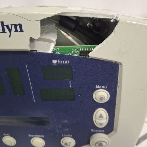 Welch Allyn 300 Series - Masimo SpO2, Temp Vital Signs Monitor - Picture 6 of 8