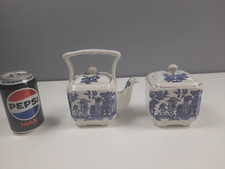 Sadler Small Willow Pattern Teapot & Lidded Sugar Bowl - Unusual Shape - GC