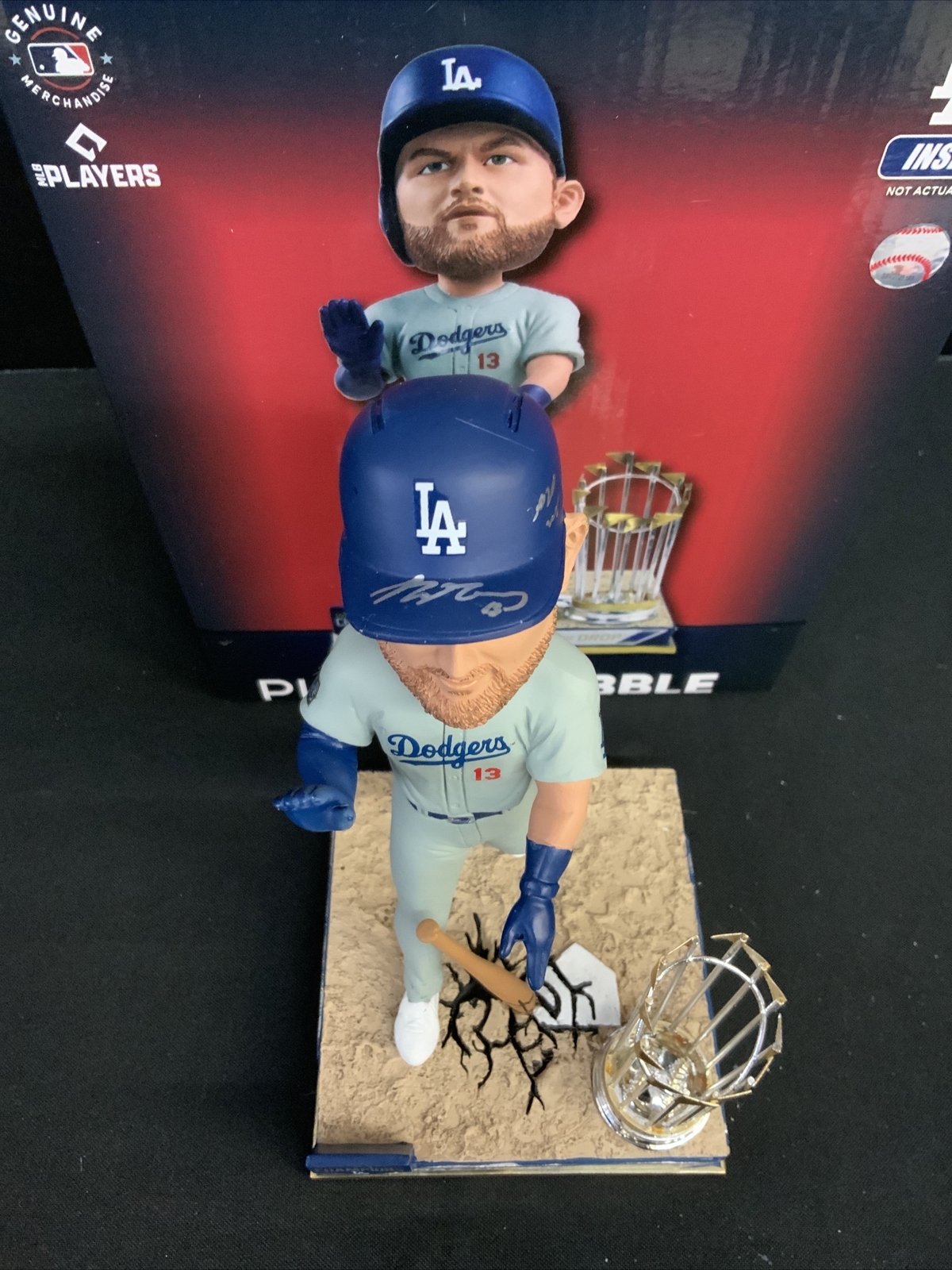 MAX MUNCY Autographed Signed Los Angeles Dodgers DODGERS CHAMPIONSHIP BOBBLEHEAD "2020 WS CHAMPS" PSA 1C01939 