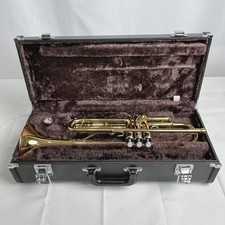 YAMAHA YTR-2335 Bb Trumpet Hard Case Mouthpiece Wind Instruments Orchestra Jazz