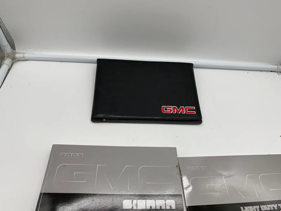 GMC Sierra 2003 juego manual del propietario con estuche OEM Foto 4 de 4