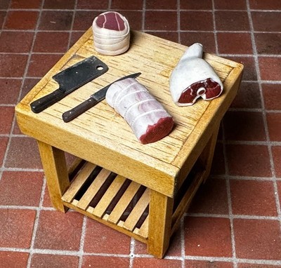 Puppenstube Miniatur 1:12 HANDARBEIT Metzgerblock + Fleisch