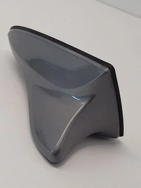 2011-2015 HYUNDAI ELANTRA 屋顶安装鲨鱼天线灰色 962103X000P3G — 第 3/4 张图片