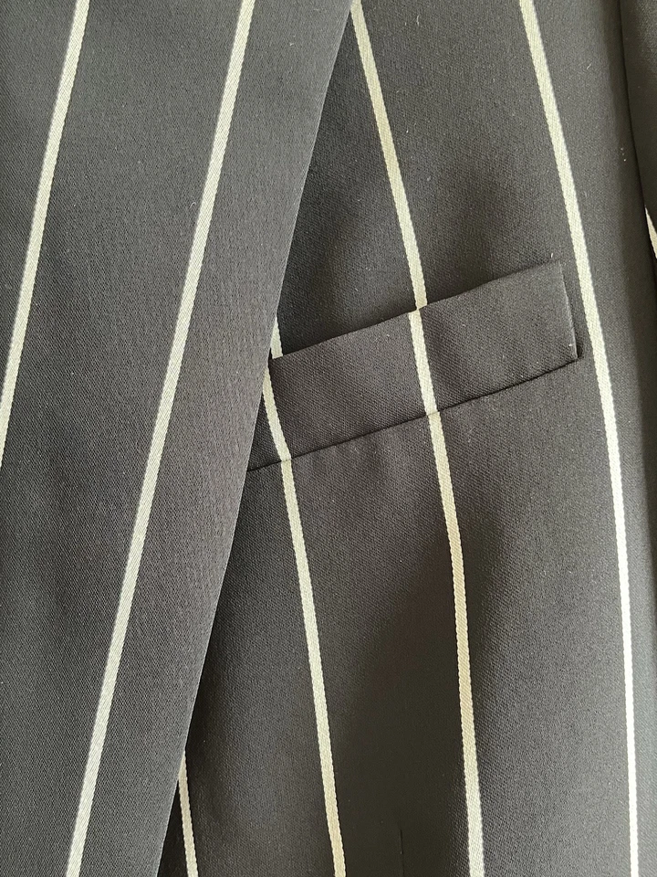 Lauren Ralph Lauren Black & Silver Striped Blazer Size 10uk / 6us. BNWT - Image 3 of 4