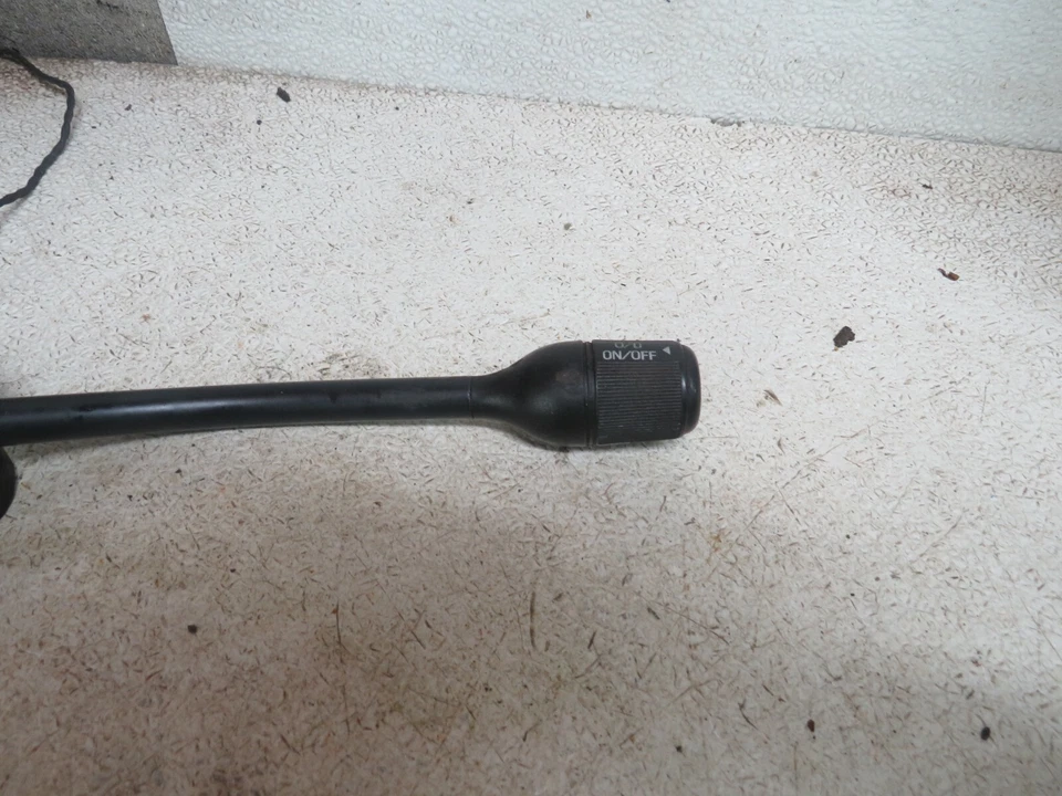 2000 Ford Explorer Overdrive  Shifter - Image 3 of 4