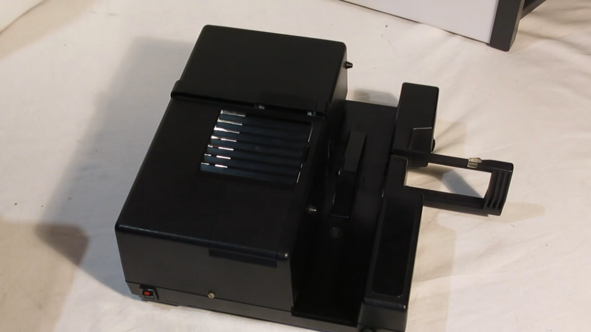 A Versatile Adaptation of the Leitz Wetzlar F/2.5 Colourplan