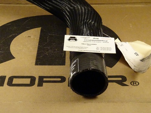 Duct-Charge Air Cooler Jeep Wrangler JK 2.8CRD 07-10 55056640AD New OEM Mopar - Picture 4 of 7