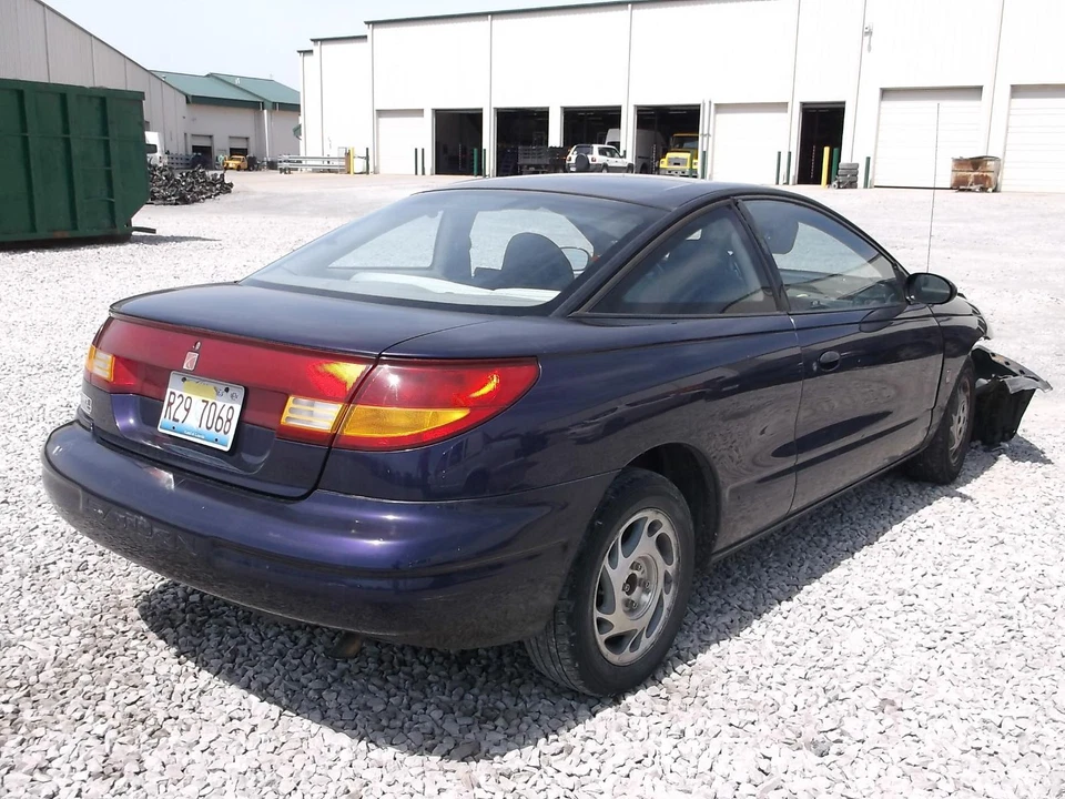 Conjunto de puerta delantera izquierda usado se adapta a: Saturn S SERIES 1997 2 puertas eléctrico Fro Foto 3 de 4