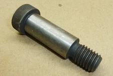 5/8" x 1 1/2" 1.5" Steel Shoulder bolt 1/2-13 thread 010