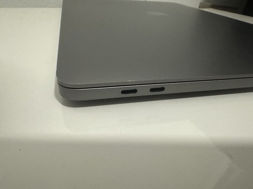 Apple MacBook Pro 16'' Core i9 2.3GHz 1TB SSD 16GB RAM MVVK2LL/A Gray 2019 - Afbeelding 11 van 23