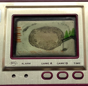 Vintage 1981 GAME & WATCH - HELMET CN-07 - LCD Game (Very Good Condition)
