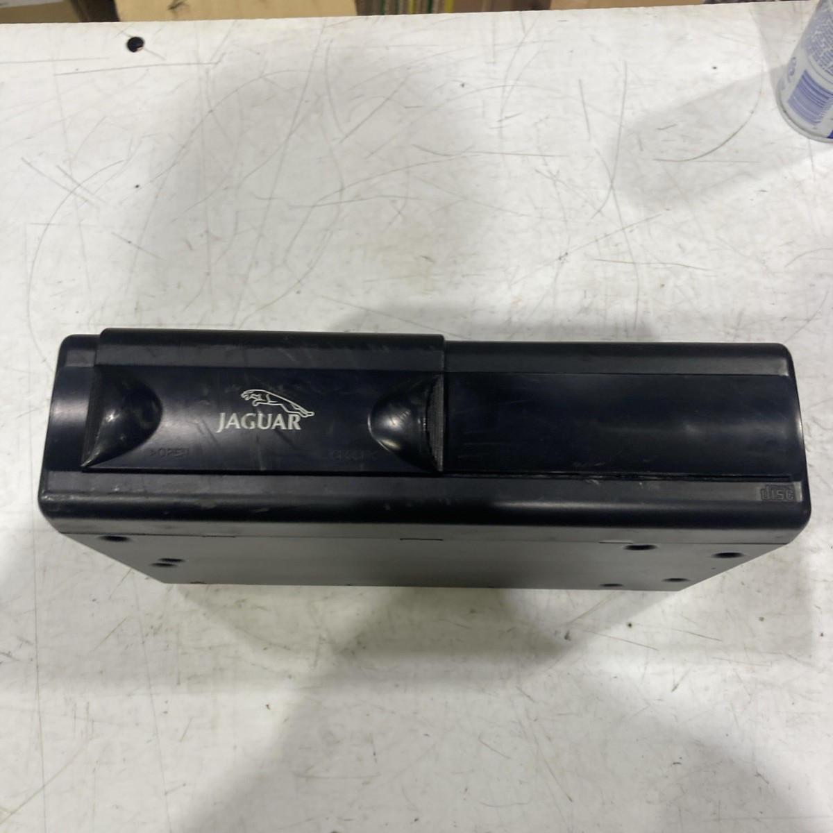 READ 1993-1996 JAGUAR XJ XJS CD COMPACT DISC Player with Magazine