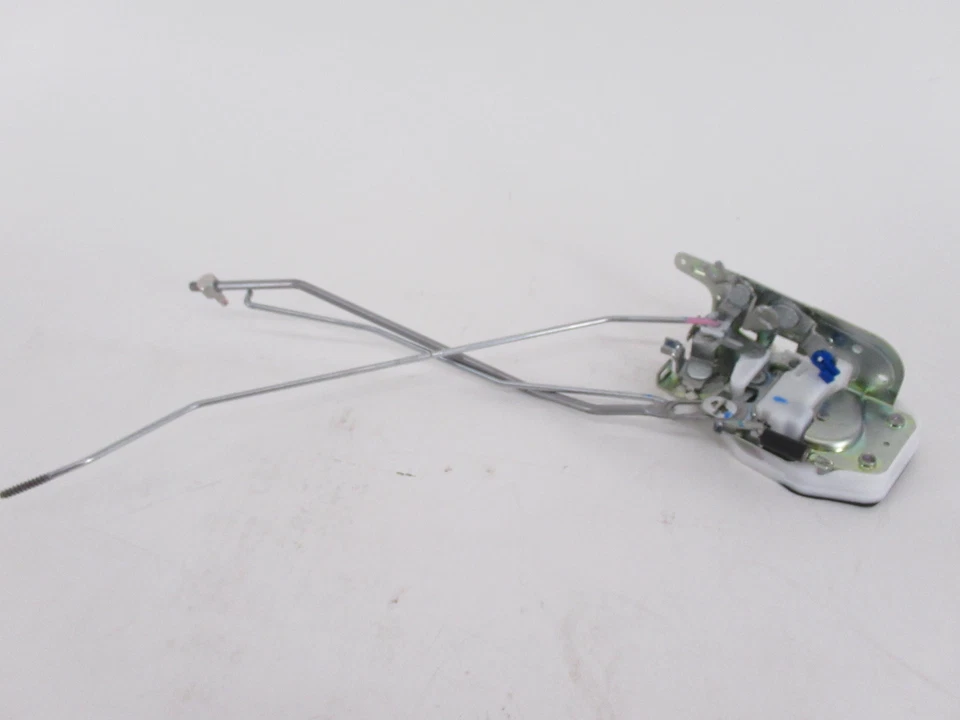 Genuine OEM Honda 72150-S10-A21 Driver Front Door Lock Latch 1997-2001 CR-V - Image 4 of 4