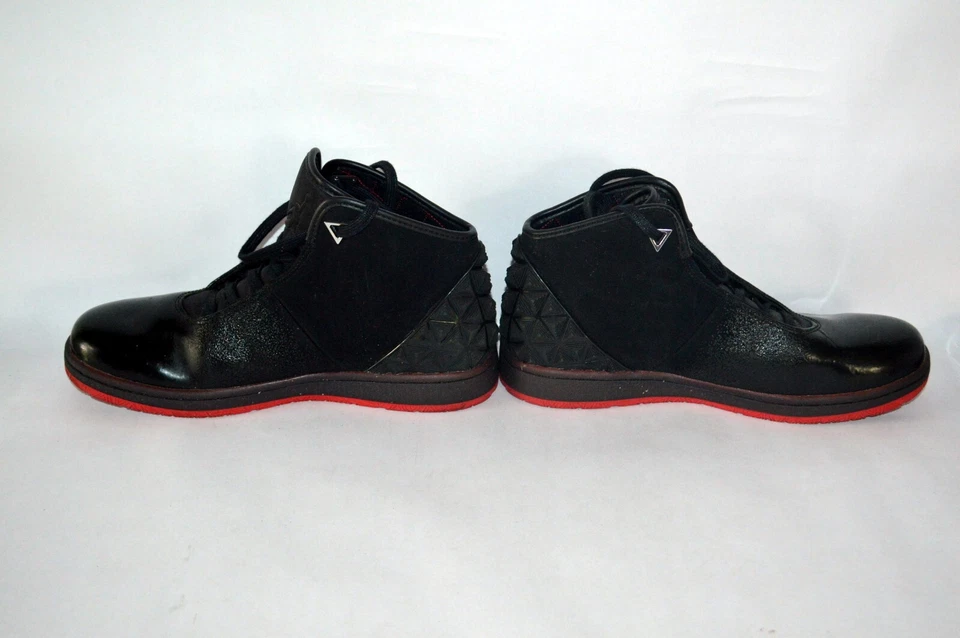 Nike Air Jordan Instigator Para hombres Zapatos Tenis Negro Rojo 705076-002 Talla 8 Foto 2 de 4