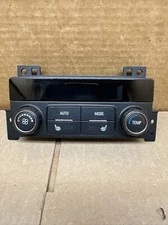 2015 - 2020 CHEVROLET SUBURBAN CENTER CONSOLE BACK A/C HEAT CONTROL OEM 23467328