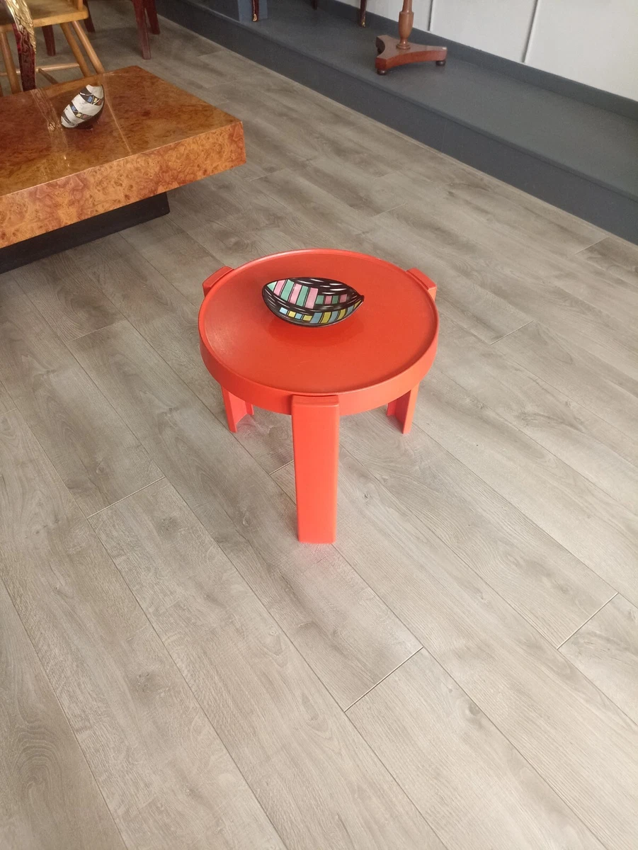 Table Basse Ou De Salon En Résine Orange – Années 70 – Parfait état – Dimensions 120x39x45cm