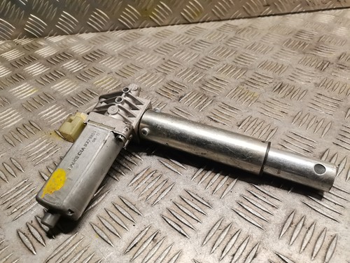 BMW 5 E60 Vordere Linke Sitzsteuerungsmotor 8321086